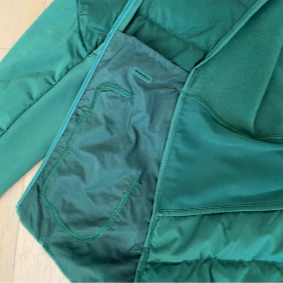 Lululemon Down for it All Jacket Everglade Green - Sz. 6 - Picture 16 of 16